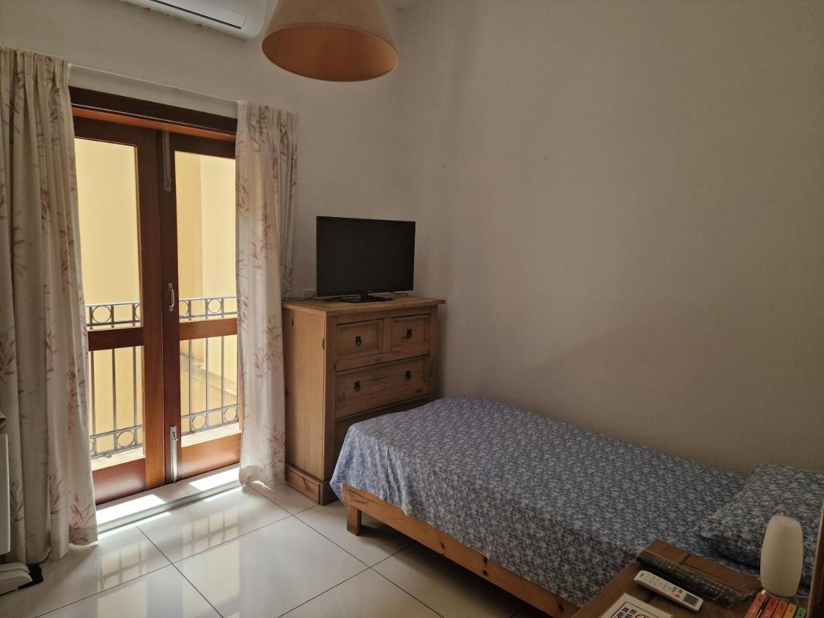Appartement Seafront At Waters' Edge St. Paul's Bay